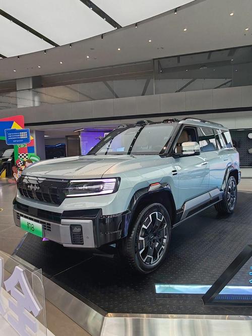 深圳宝安区弘康迈企业管理咨询比亚迪方程豹硬派越野的爆款，英菲尼迪35周年与你共成长
